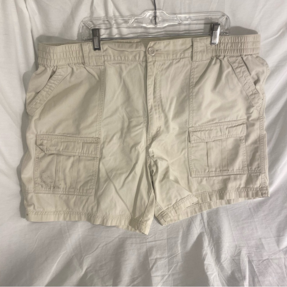 Roundtree & Yorke Cream Cargo Shorts